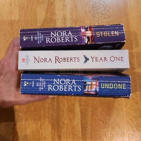Nora Roberts Romance Suspense Fiction 3 Books Bundle - Picture 3 of 7